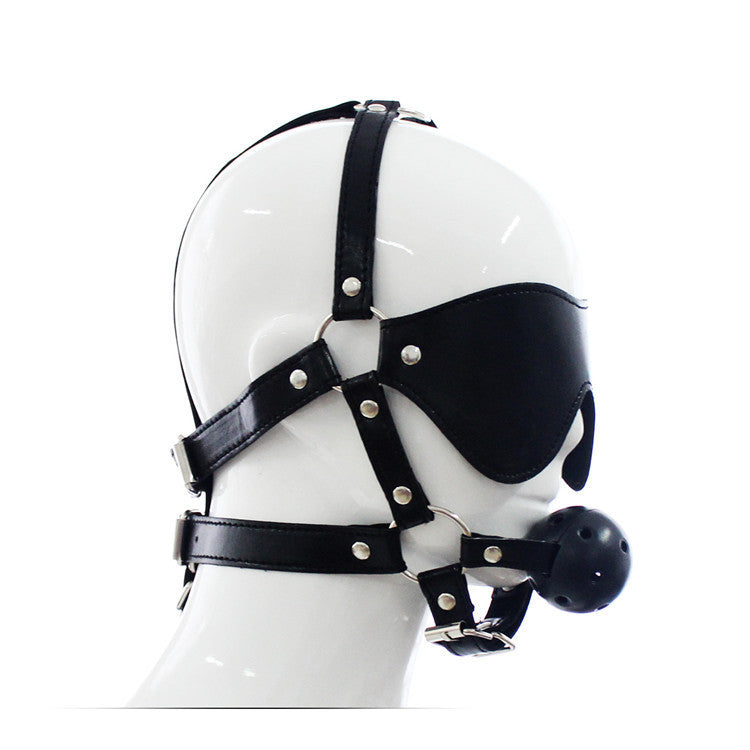 Eye mask with Month ball