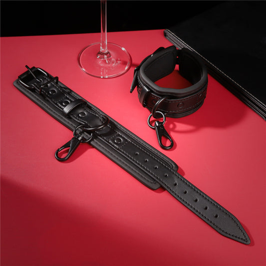 Kinstoys BDSM handcuff
