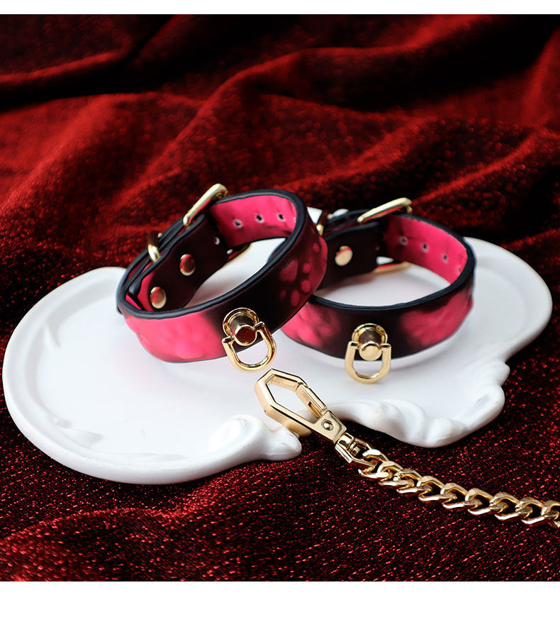 BDSM Bondage Handcuffs with 3D Cat Paw Design – Heat-Sensitive Color-Changing Leather – Adult Novelty Item