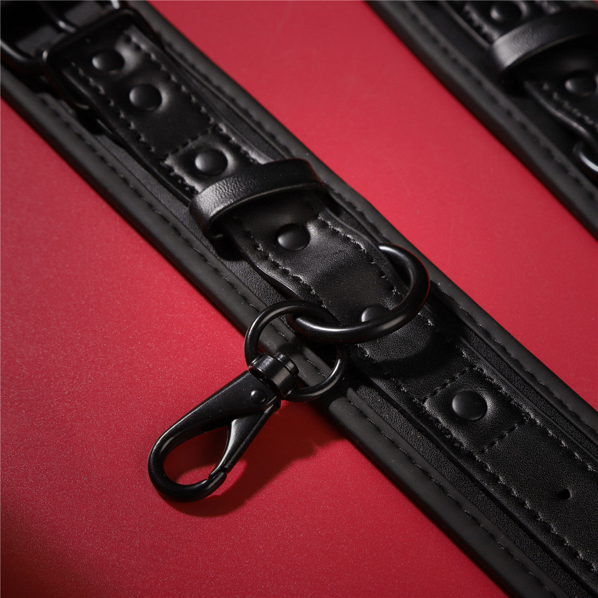 Kinstoys BDSM handcuff